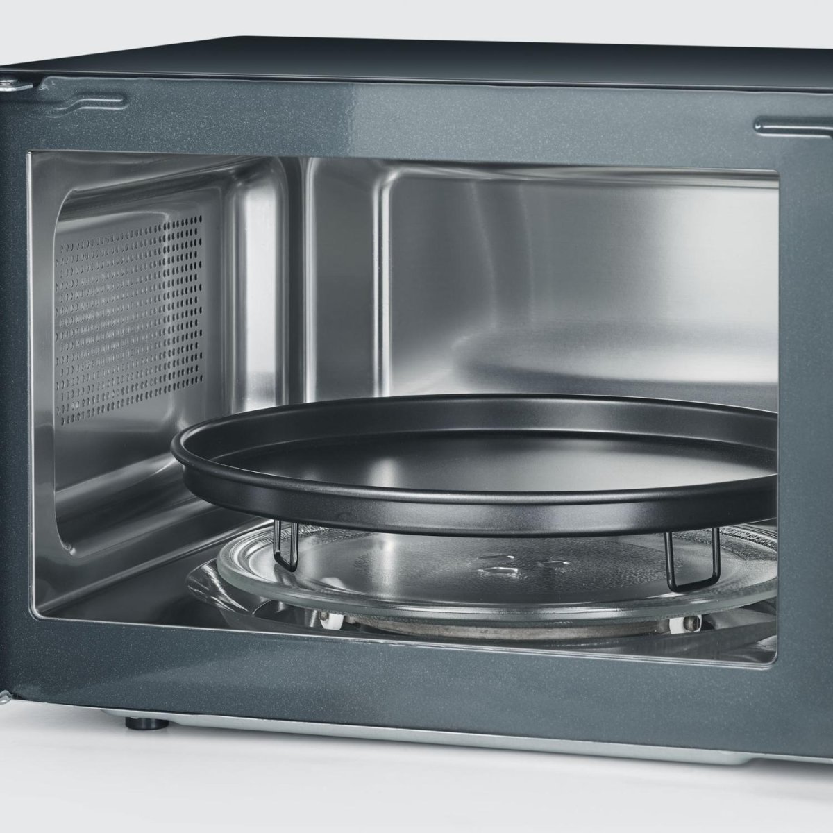 Severin 3-i-1 Mikrovågsugn med grill och varmluft MW 7752 – Svart (25L) - Bild 5
